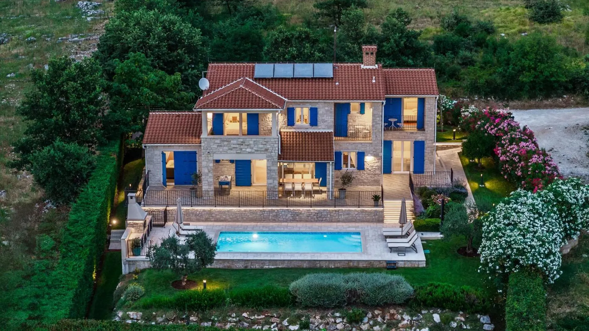 Villa Sterpazzi - Near Porec With Sea View, Private Jacuzzi, Sauna And Pool Višnjan