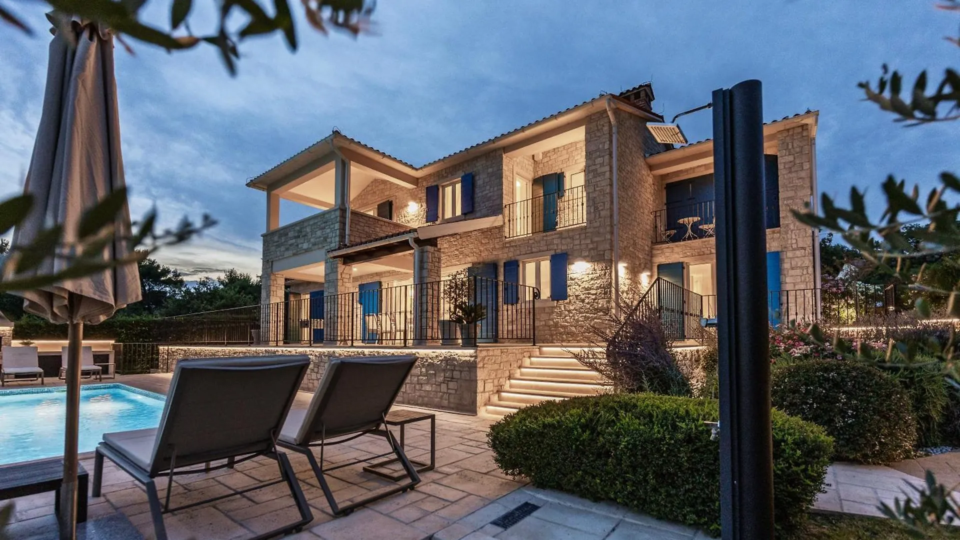 Villa Sterpazzi - Near Porec With Sea View, Private Jacuzzi, Sauna And Pool Višnjan