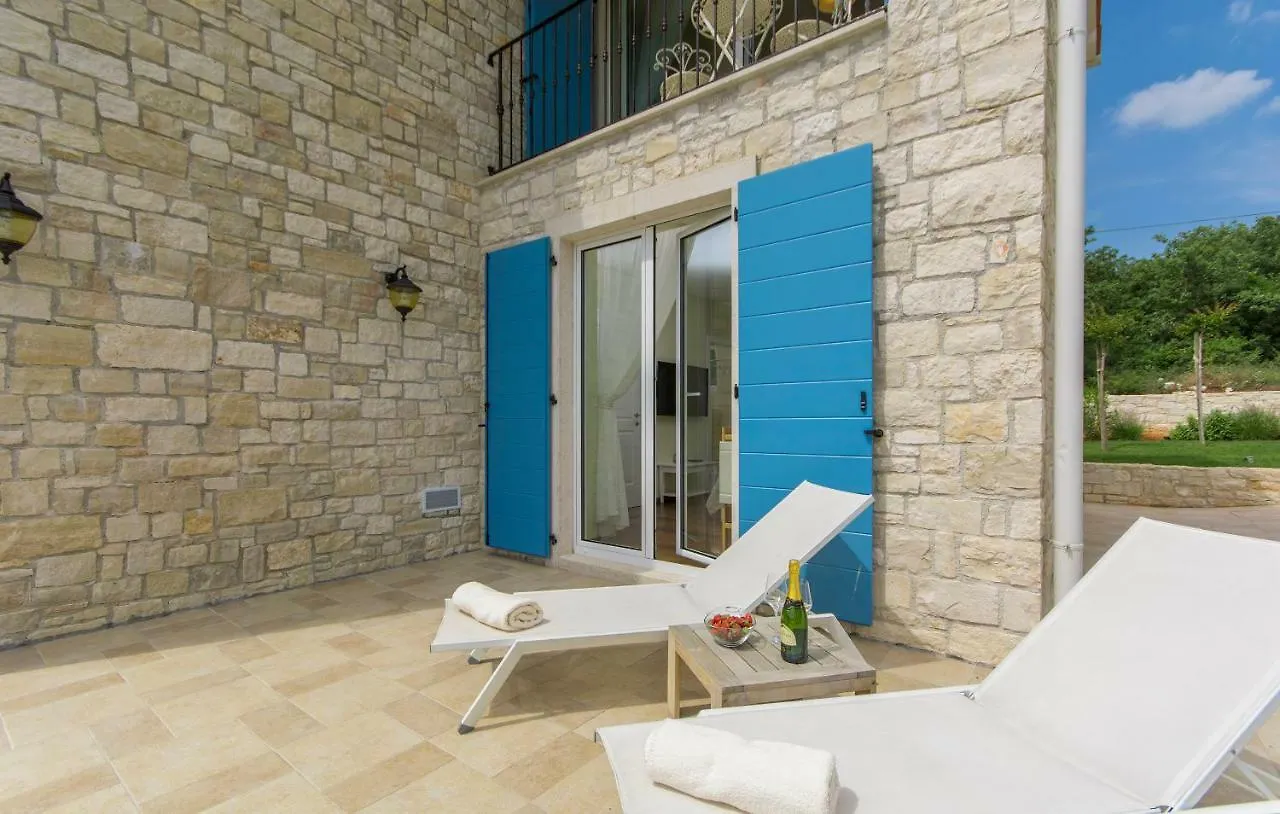 Villa Sterpazzi - Near Porec With Sea View, Private Jacuzzi, Sauna And Pool Višnjan